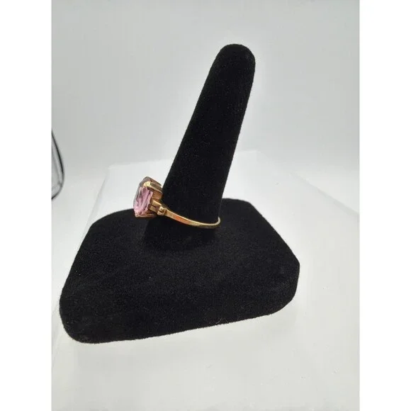 10K Yellow Gold Pink Gemstone Ring Size 7 Vintage Rectangular Stone - Picture 6 of 10